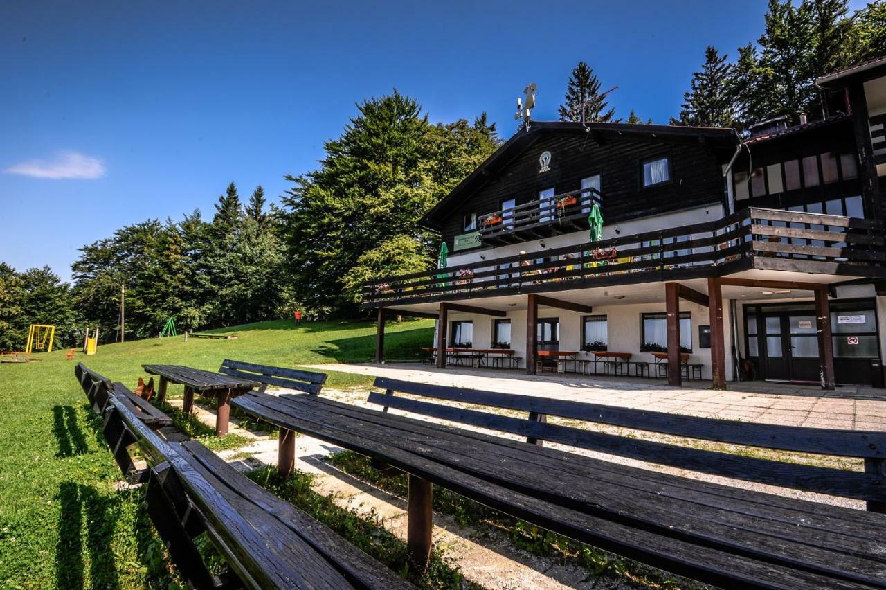 Planinski Dom Na Kalu Bed & Breakfast Dol pri Hrastniku Eksteriør bilde