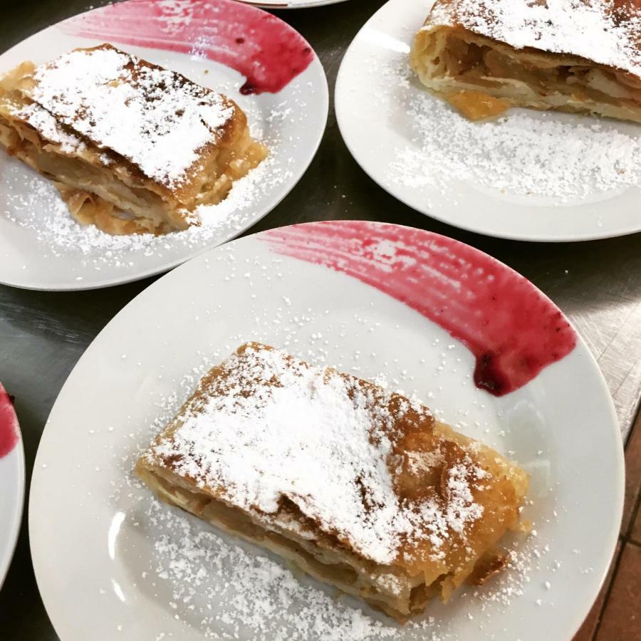 Planinski Dom Na Kalu Bed & Breakfast Dol pri Hrastniku Eksteriør bilde